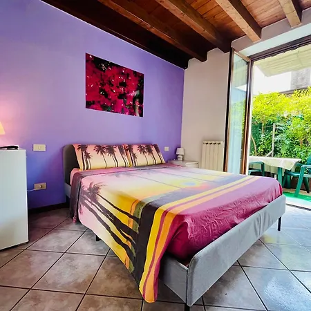 Apartment New On Ground Floor With Terrace Desenzano del Garda